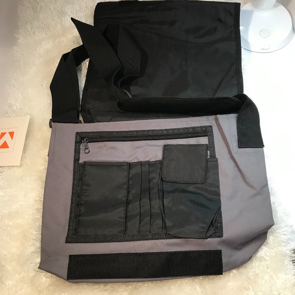 Kik'ker Messenger Bag, Grey & Orange, New w/Tags, - Picture 2 of 5